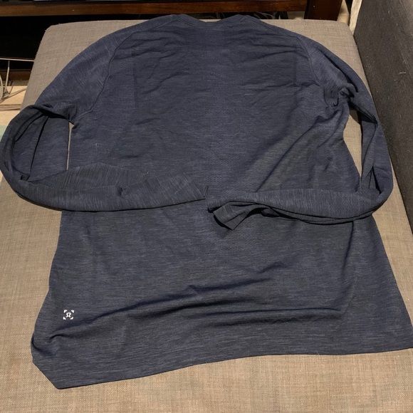 lululemon Metal Vent Surge Long Sleeve - Picture 6 of 6